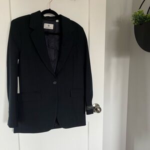 Aritzia Babaton New Agency Blazer